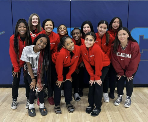 Girls Basketball Builds Character, Combats Tough Season